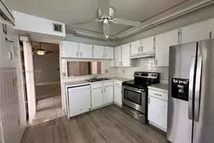1024 S Independence Dr, Homestead, FL 33034 - Photo 6