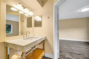 457 Vista Isles Dr, Sunrise, FL 33325 - Photo 38