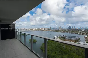 16385 Biscayne Blvd, North Miami Beach, FL 33160 - Photo 2
