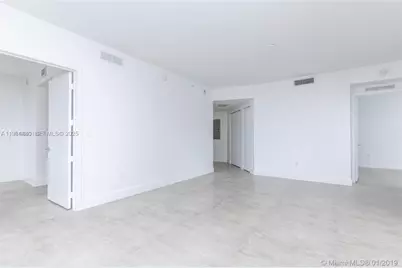 488 NE 18th St #1600, Miami, FL 33132 - Photo 10