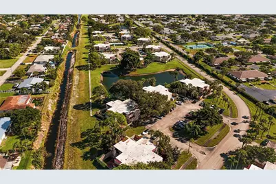 4205 Village Dr #D, Delray Beach, FL 33445 - Photo 10