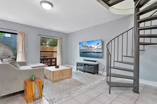515 NE 38th St, Miami, FL 33137 - Photo 4