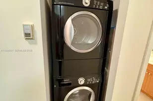 8430 SW 8th St, Miami, FL 33144 - Photo 10