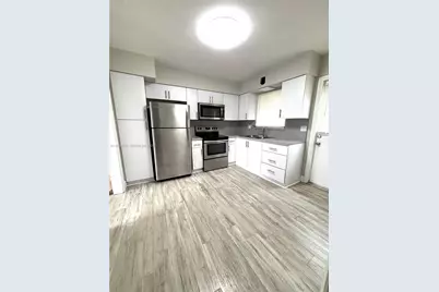301 SW 10th Ter #1, Hallandale Beach, FL 33009 - Photo 1
