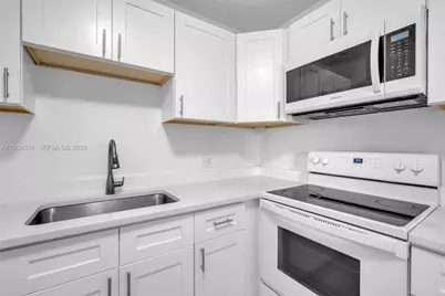 1280 NW 43rd Ave #302, Lauderhill, FL 33313 - Photo 10