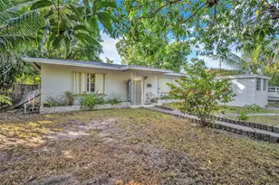 16234 NE 9th Ct, North Miami Beach, FL 33162 - Photo 2