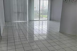 20500 W Country Club Dr, Aventura, FL 33180 - Photo 8