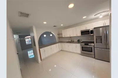 7075 NW 173rd Dr #1405, Hialeah, FL 33015 - Photo 10