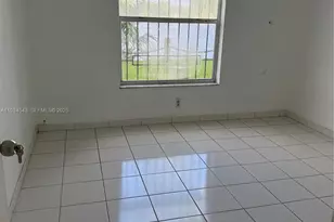 5199 NW 7th St, Miami, FL 33126 - Photo 14