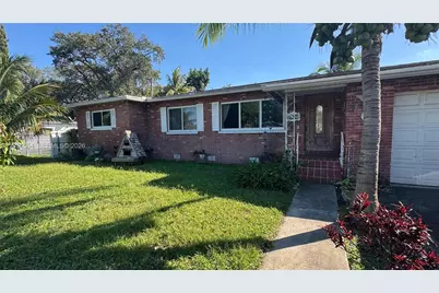 630 NE 165th St, Miami, FL 33162 - Photo 2
