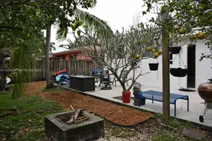 630 NE 165th St, Miami, FL 33162 - Photo 8