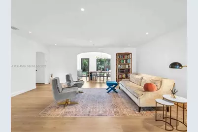 920 W 47th Ct, Miami Beach, FL 33140 - Photo 2