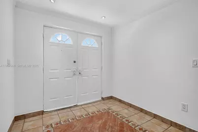 21399 Marina Cove Cir #14, Aventura, FL 33180 - Photo 4