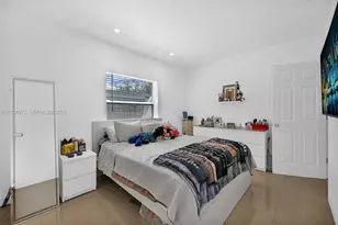 1323 NE 182nd St, North Miami Beach, FL 33162 - Photo 54