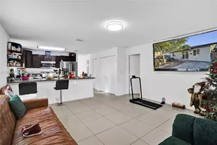 1720 NW 44th St, Miami, FL 33142 - Photo 20