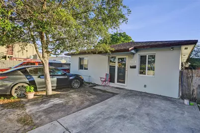 1720 NW 44th St, Miami, FL 33142 - Photo 10