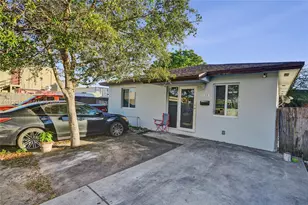 1720 NW 44th St, Miami, FL 33142 - Photo 10