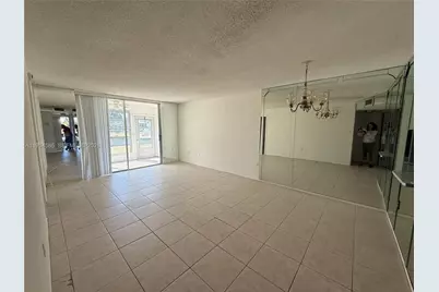 8100 Sunrise Lakes Blvd #109, Sunrise, FL 33322 - Photo 18