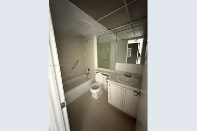 8100 Sunrise Lakes Blvd #109, Sunrise, FL 33322 - Photo 14