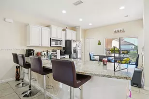 310 Villa Sorrento Cir, Haines City, FL 33844 - Photo 12