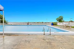 1301 NE Miami Gardens Dr, Miami, FL 33179 - Photo 22