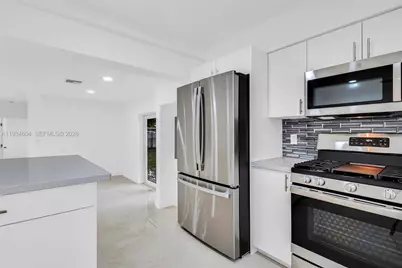 2410 NW 155th Ter, Miami Gardens, FL 33054 - Photo 30