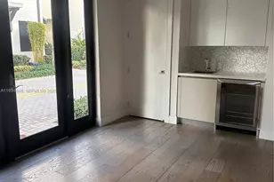 8231 NW 48th St, Doral, FL 33166 - Photo 4