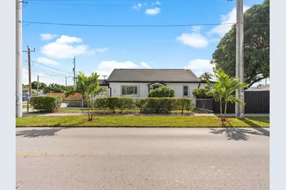 1048 NW 33rd Ave, Miami, FL 33125 - Photo 6