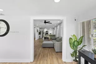 1048 NW 33rd Ave, Miami, FL 33125 - Photo 16