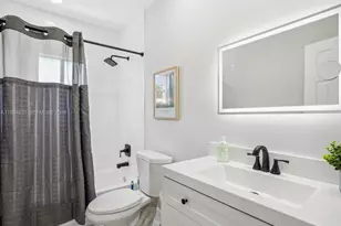 1048 NW 33rd Ave, Miami, FL 33125 - Photo 40