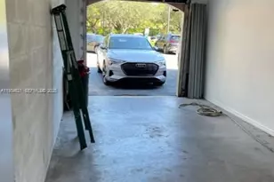 2458 Centergate Dr, Miramar, FL 33025 - Photo 10