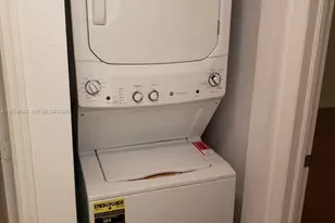 36 NW 6th Ave, Miami, FL 33128 - Photo 14