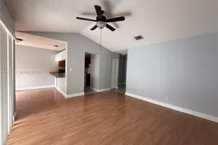 931 Coral Club Dr, Coral Springs, FL 33071 - Photo 4