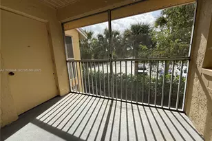 931 Coral Club Dr, Coral Springs, FL 33071 - Photo 16