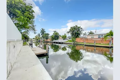 5880 SW 13th St, Plantation, FL 33317 - Photo 46