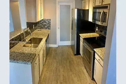 2445 NW 33rd St #1404, Oakland Park, FL 33309 - Photo 2