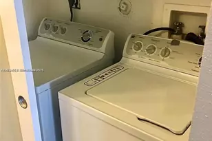 2445 NW 33rd St, Oakland Park, FL 33309 - Photo 14