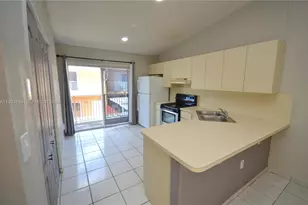 7762 W 34th Ln, Hialeah, FL 33018 - Photo 8