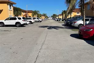 7762 W 34th Ln, Hialeah, FL 33018 - Photo 4