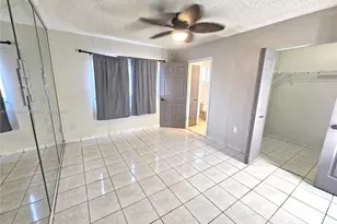 7762 W 34th Ln, Hialeah, FL 33018 - Photo 18