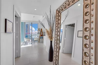 900 Biscayne Blvd #2312, Miami, FL 33132 - Photo 14