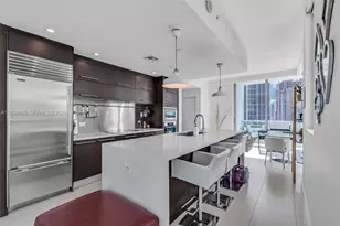 900 Biscayne Blvd, Miami, FL 33132 - Photo 2