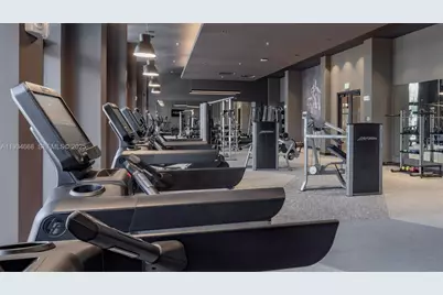 19401 W Dixie Hwy #726, Miami, FL 33180 - Photo 22