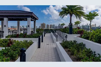 19401 W Dixie Hwy #726, Miami, FL 33180 - Photo 6