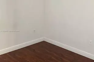 22831 SW 88th Pl, Cutler Bay, FL 33190 - Photo 6