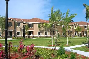 22831 SW 88th Pl, Cutler Bay, FL 33190 - Photo 10