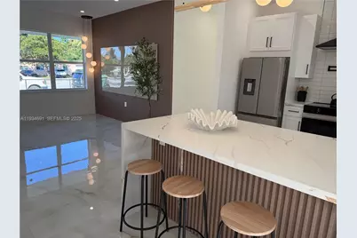 260 NW 119th St, Miami, FL 33168 - Photo 8