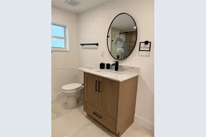 260 NW 119th St, Miami, FL 33168 - Photo 12