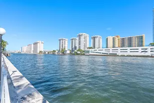 1000 Parkview Dr, Hallandale Beach, FL 33009 - Photo 26