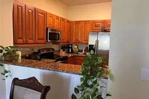 3500 Oaks Clubhouse Dr, Pompano Beach, FL 33069 - Photo 14